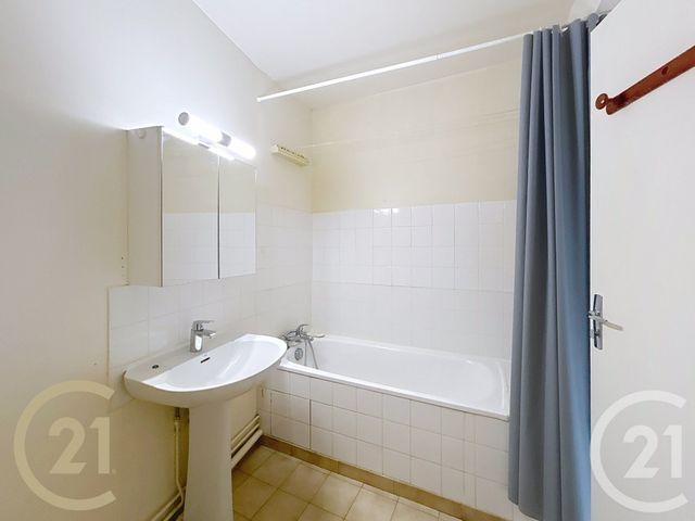 Appartement F1 à louer - 1 pièce - 28.09 m2 - MORET SUR LOING - 77 - ILE-DE-FRANCE - Century 21 Agence Notre-Dame