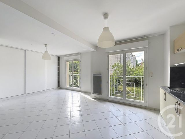 Appartement F2 à louer - 2 pièces - 44.9 m2 - AVON - 77 - ILE-DE-FRANCE - Century 21 Agence Notre-Dame