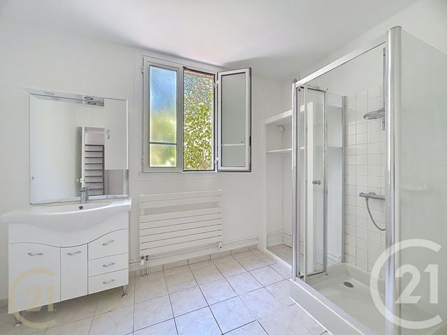 Appartement F4 à louer - 4 pièces - 78.8 m2 - VARENNES SUR SEINE - 77 - ILE-DE-FRANCE - Century 21 Agence Notre-Dame