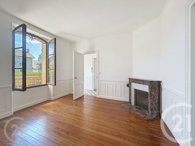 Appartement F4 à louer - 4 pièces - 78.8 m2 - VARENNES SUR SEINE - 77 - ILE-DE-FRANCE - Century 21 Agence Notre-Dame