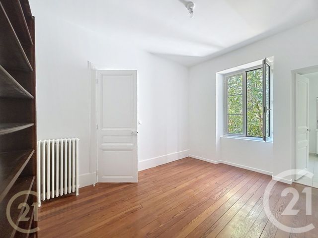 Appartement F4 à louer - 4 pièces - 78.8 m2 - VARENNES SUR SEINE - 77 - ILE-DE-FRANCE - Century 21 Agence Notre-Dame