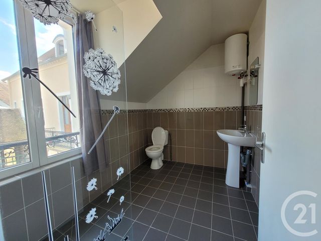 Appartement T1 à louer - 2 pièces - 29.1 m2 - MORET SUR LOING - 77 - ILE-DE-FRANCE - Century 21 Agence Notre-Dame