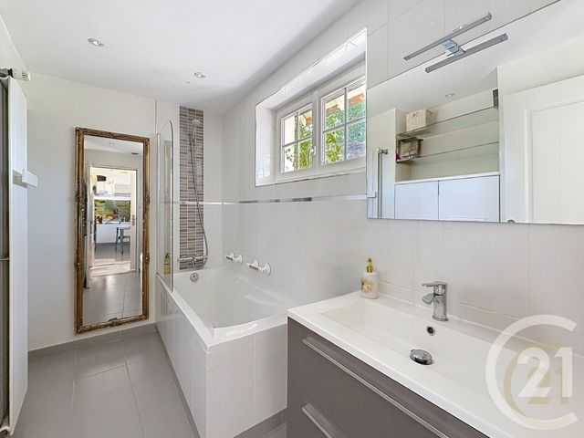 maison à vendre - 6 pièces - 160.0 m2 - VILLEMER - 77 - ILE-DE-FRANCE - Century 21 Agence Notre-Dame