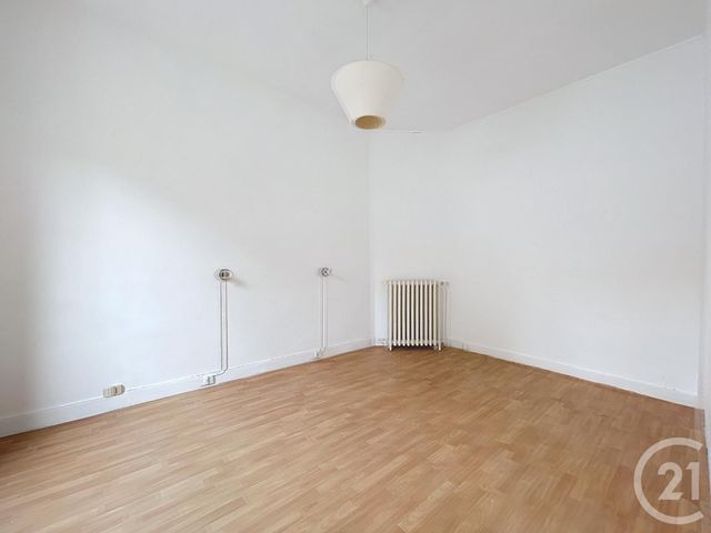 maison à louer - 5 pièces - 102.28 m2 - MORET LOING ET ORVANNE - 77 - ILE-DE-FRANCE - Century 21 Agence Notre-Dame