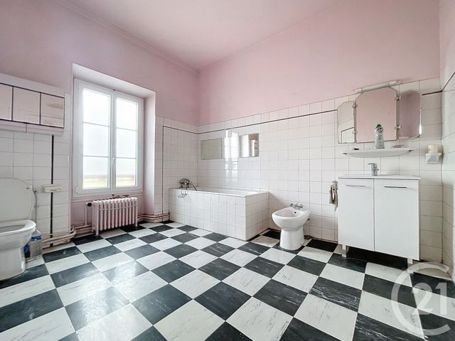 maison à louer - 5 pièces - 102.28 m2 - MORET LOING ET ORVANNE - 77 - ILE-DE-FRANCE - Century 21 Agence Notre-Dame