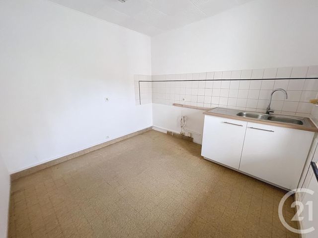 maison à louer - 5 pièces - 102.28 m2 - MORET LOING ET ORVANNE - 77 - ILE-DE-FRANCE - Century 21 Agence Notre-Dame