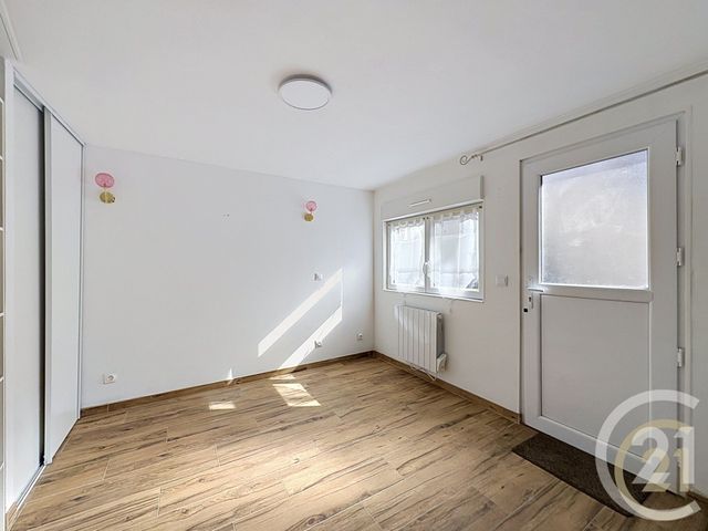 Appartement Studio à vendre - 1 pièce - 16.87 m2 - CHAMPAGNE SUR SEINE - 77 - ILE-DE-FRANCE - Century 21 Agence Notre-Dame