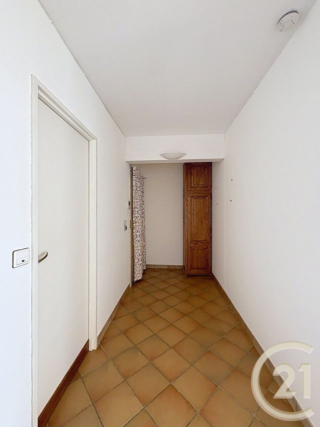 Appartement F3 à louer - 3 pièces - 87.2 m2 - FONTAINEBLEAU - 77 - ILE-DE-FRANCE - Century 21 Agence Notre-Dame