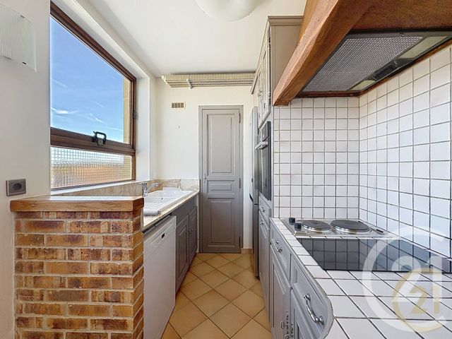 Appartement F3 à louer - 3 pièces - 87.2 m2 - FONTAINEBLEAU - 77 - ILE-DE-FRANCE - Century 21 Agence Notre-Dame