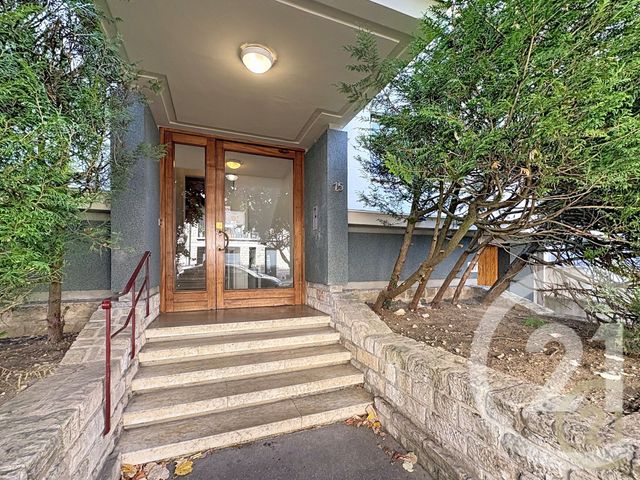 Appartement F3 à louer - 3 pièces - 87.2 m2 - FONTAINEBLEAU - 77 - ILE-DE-FRANCE - Century 21 Agence Notre-Dame