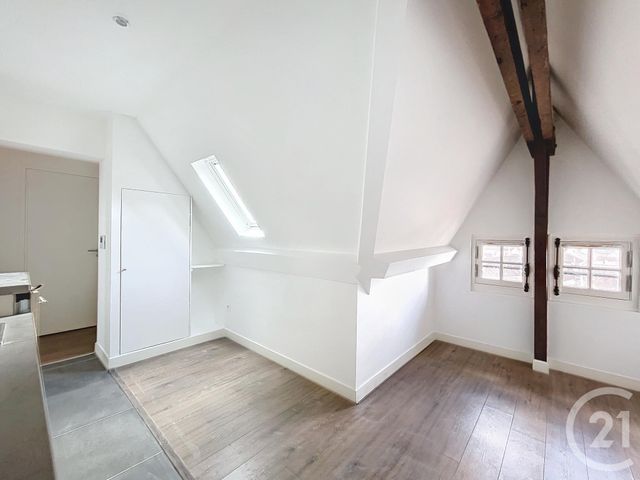 Appartement Studio à louer - 1 pièce - 21.16 m2 - MORET LOING ET ORVANNE - 77 - ILE-DE-FRANCE - Century 21 Agence Notre-Dame