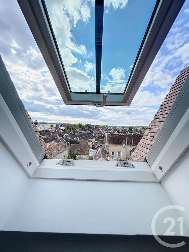 Appartement Studio à louer - 1 pièce - 21.16 m2 - MORET LOING ET ORVANNE - 77 - ILE-DE-FRANCE - Century 21 Agence Notre-Dame